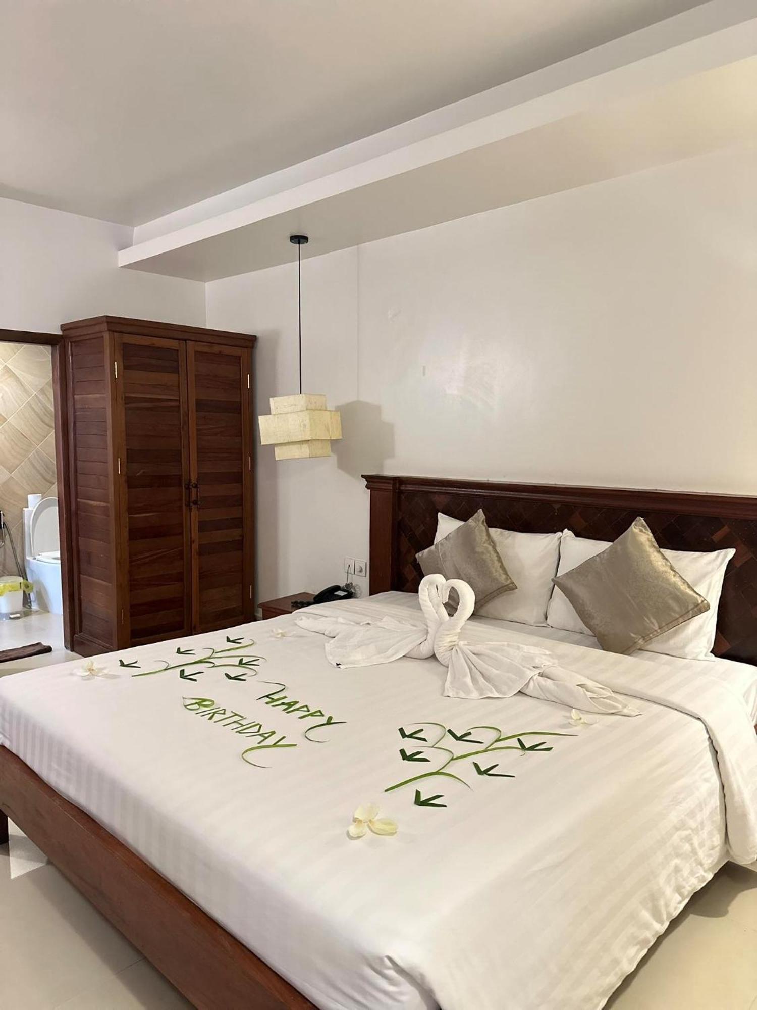 Holy Angkor Hotel Siem Reap Exterior photo