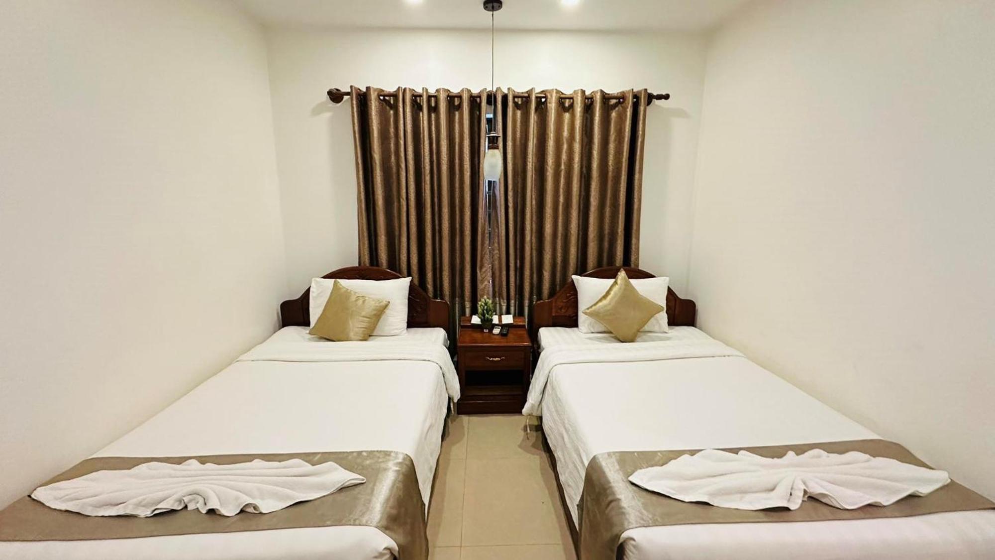 Holy Angkor Hotel Siem Reap Exterior photo