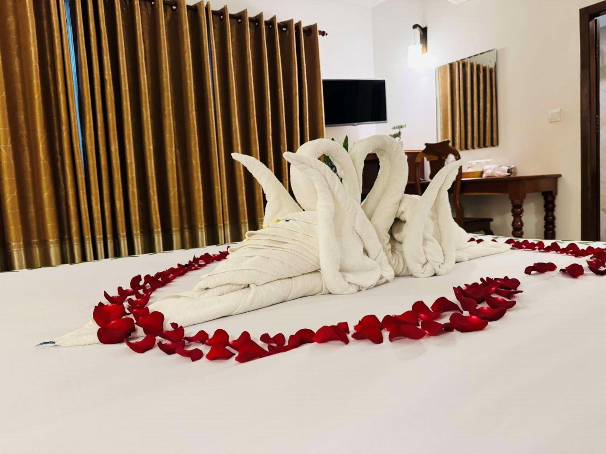 Holy Angkor Hotel Siem Reap Exterior photo
