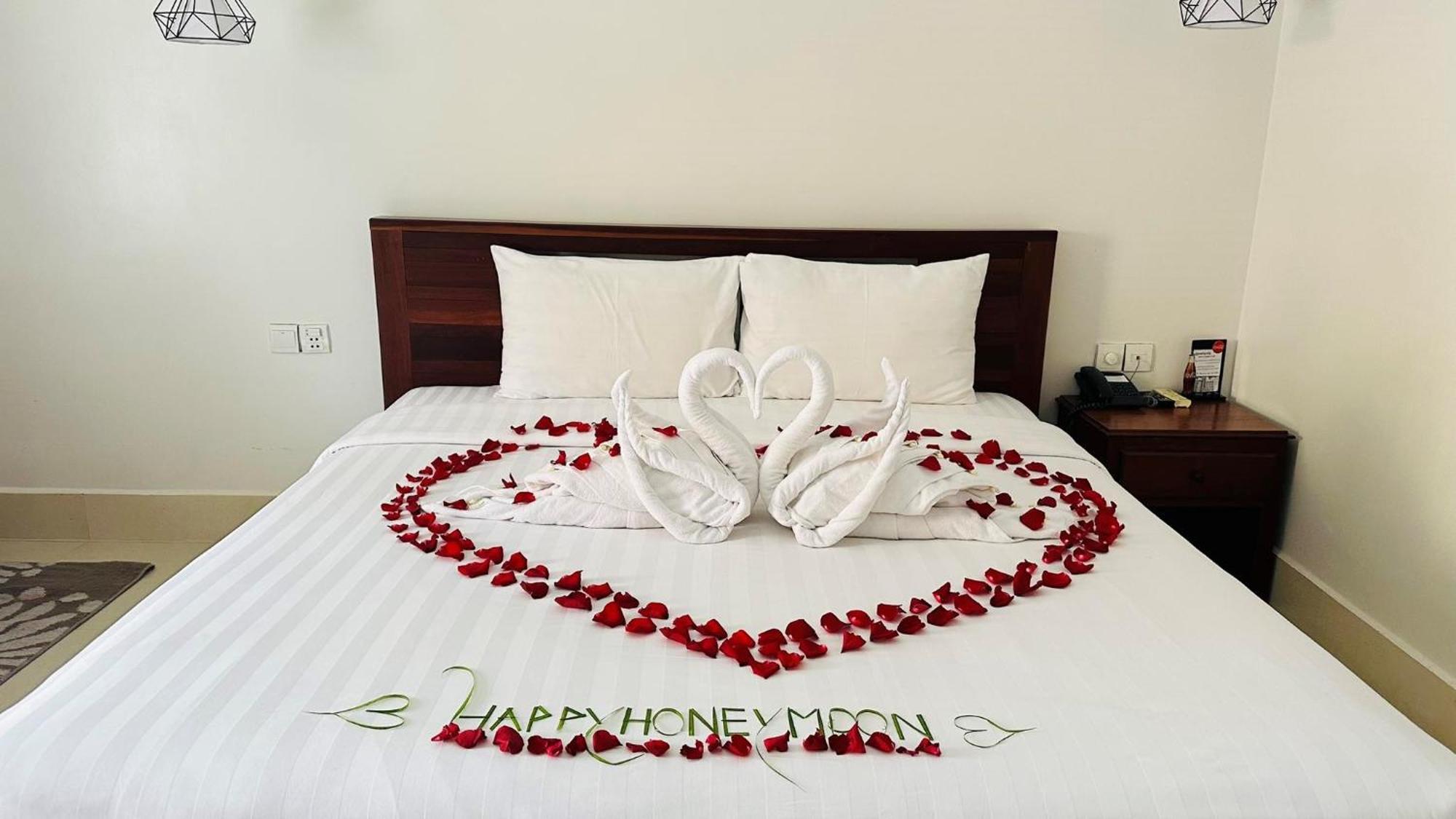 Holy Angkor Hotel Siem Reap Exterior photo